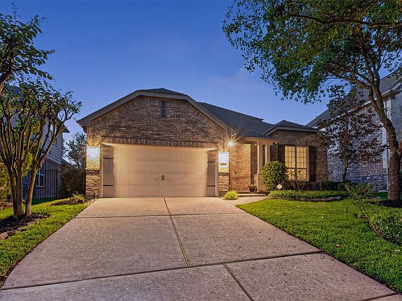 4th image of 179 N Vershire Cir