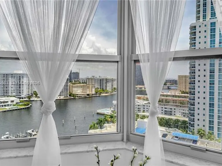 1965 S Ocean Dr #14F — Photo 6