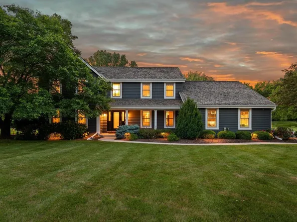 11912 N Lantern LANE, Mequon, WI 53092