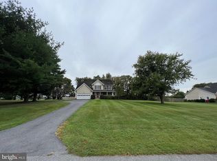 209 Pleasant Valley Dr, Charles Town, WV 25414