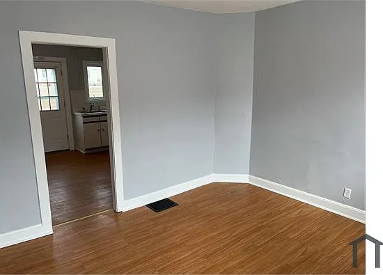 26 B St — Photo 6