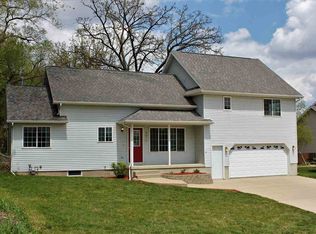 601 Lantz Ave, Cedar Falls, IA 50613