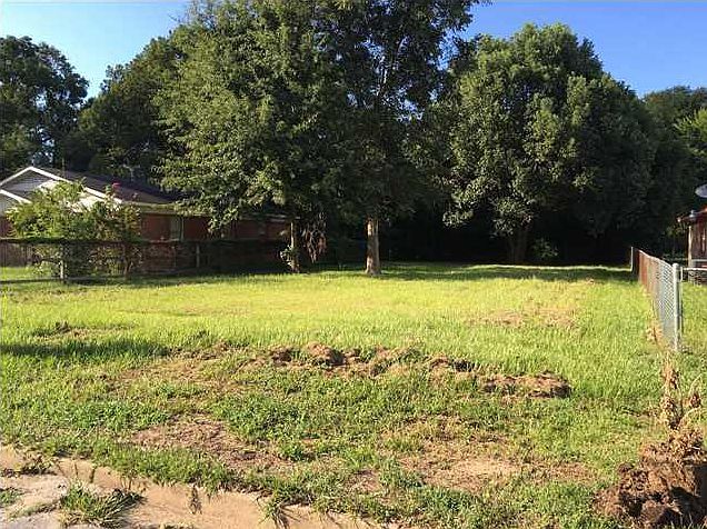2nd image of 1054 Oakdale Ave