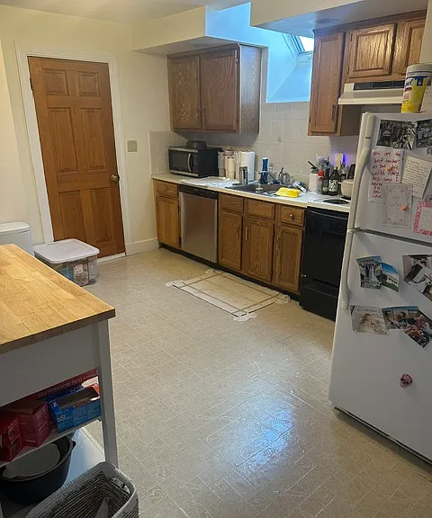 28 Belknap St #3 — Photo 4