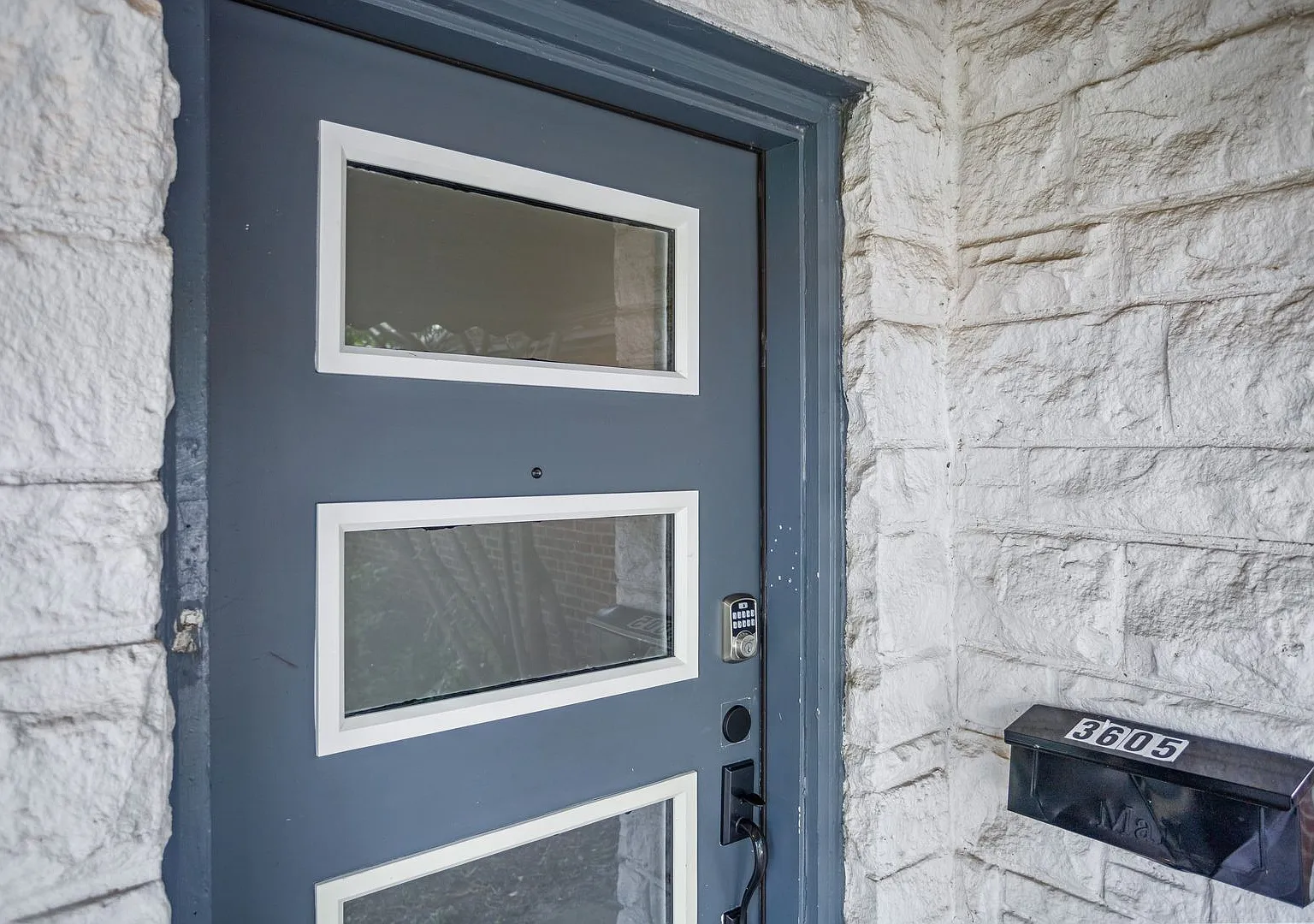 3605 Shelby Dr — Photo 4