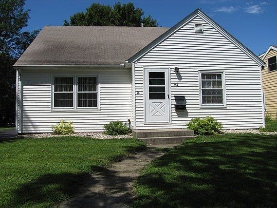 Pending: 833 Range Street, North Mankato, MN 56003