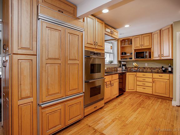 5th image of 2750 Oak Park Ave