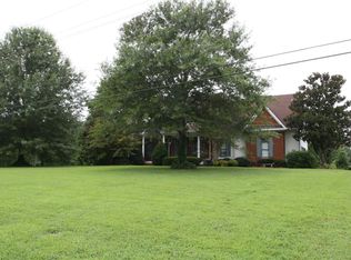 620 Dixie Bee Rd, Clarksville, TN 37043