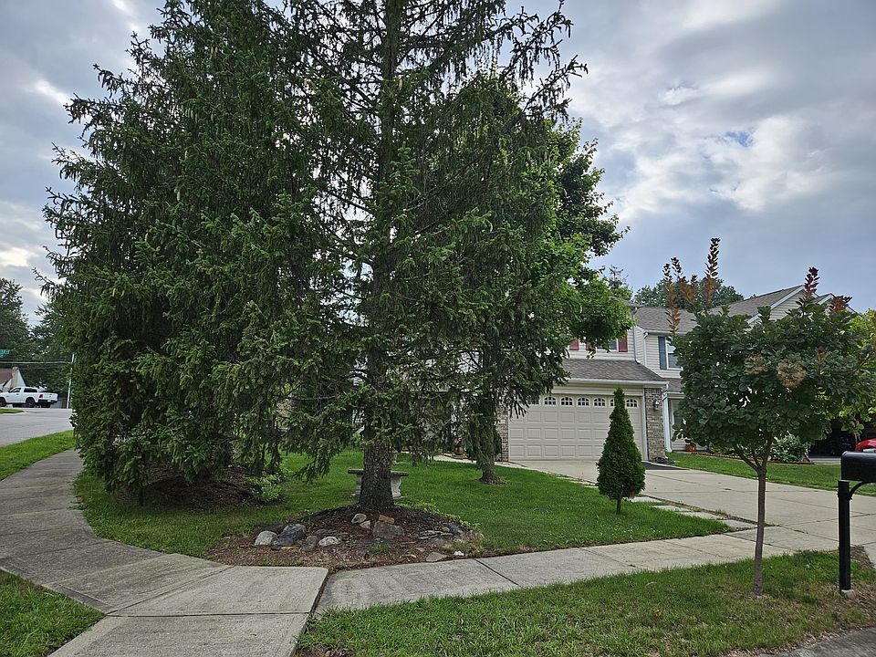 1st image of 16 Gazebo Dr
