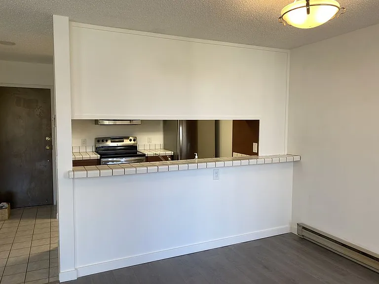 2101 Shoreline Dr #203 — Photo 2