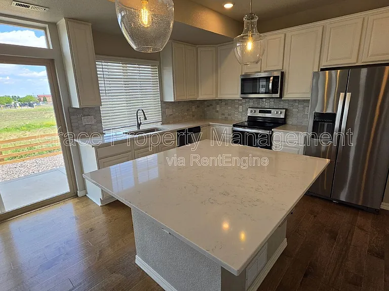 10243 Yampa Ct — Photo 4