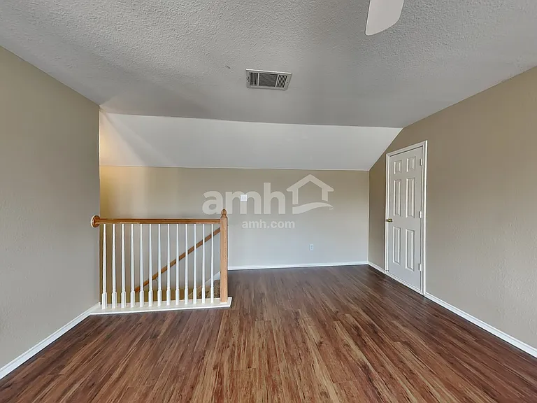 881 N Old Orchard Ln — Photo 8