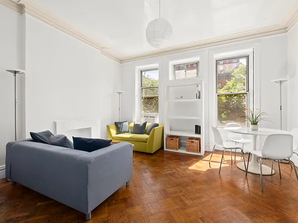 133 Manhattan Avenue image 14 of 20