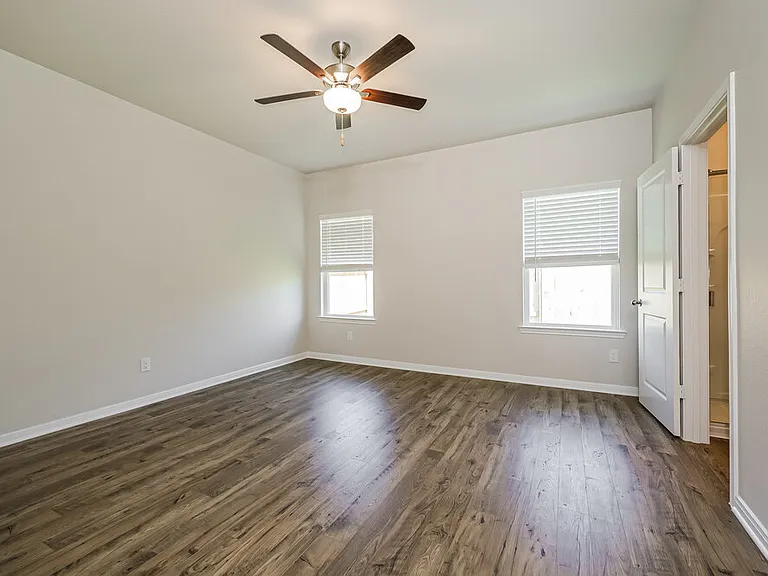 16427 Honeysuckle Hill Dr — Photo 10