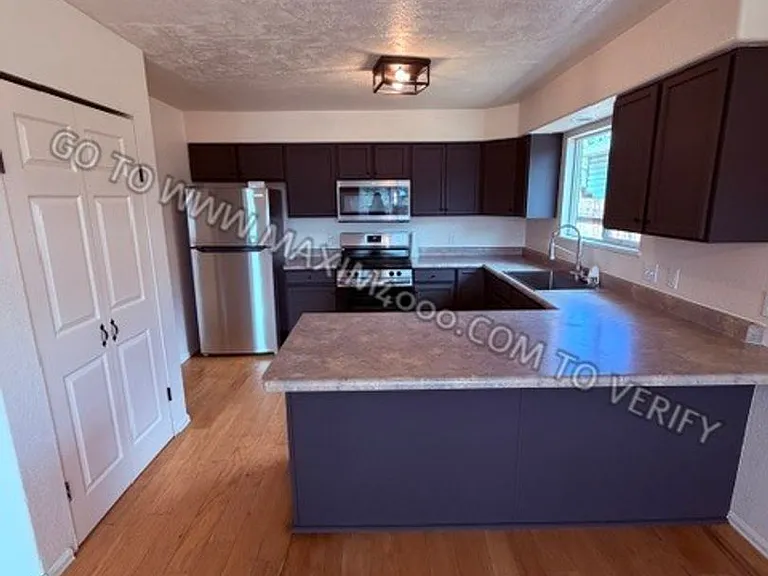 255 Sargent Cir — Photo 7