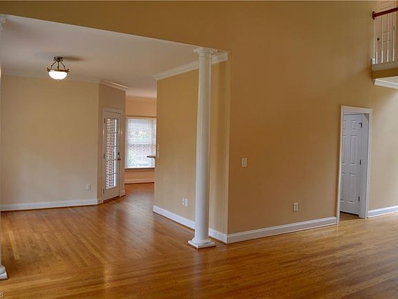 4th image of 2433 A Retriever Ln