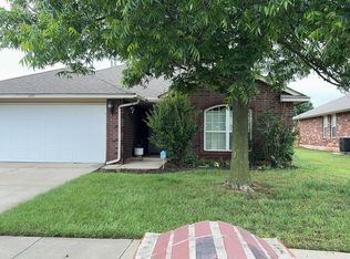 1109 Westridge Dr, Yukon, OK 73099