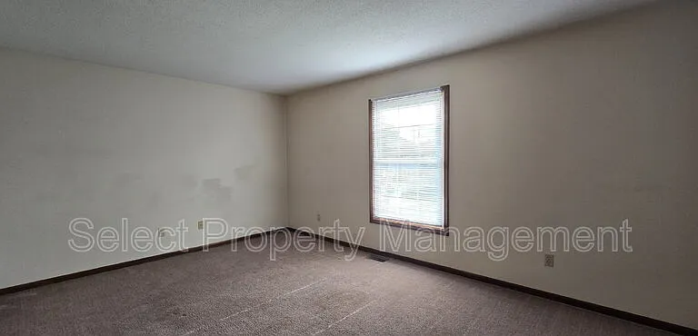 5438 Evard Rd — Photo 15