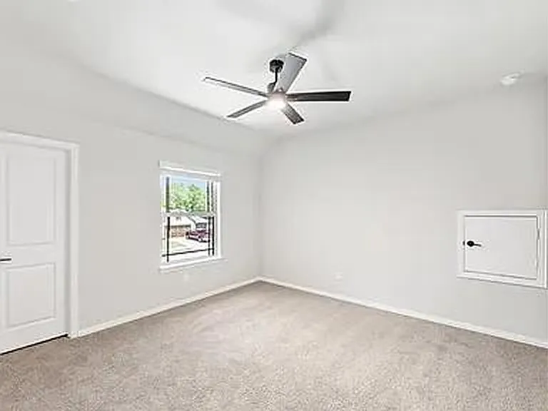 1012 Ridgehurst Rd — Photo 6