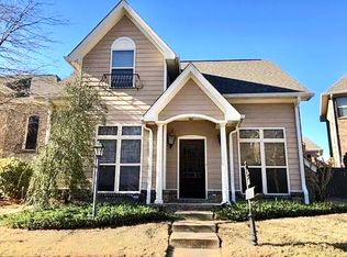 109 Falls Grove Dr, Oxford, MS 38655