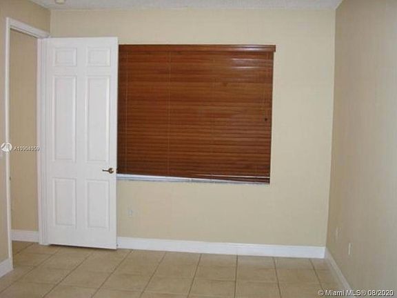4th image of 2241 NE 42nd Ave
