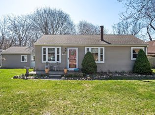 1058 Highlander St, Lake Orion, MI