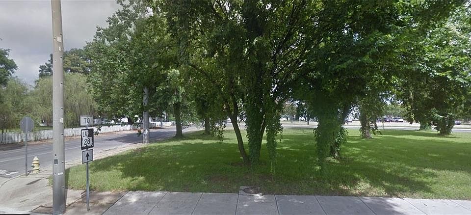 1st image of 322 Winn St