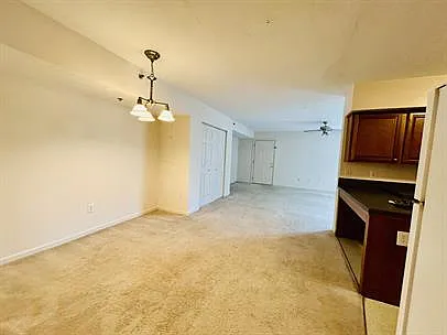 17 Rosewood Ct #103 — Photo 10