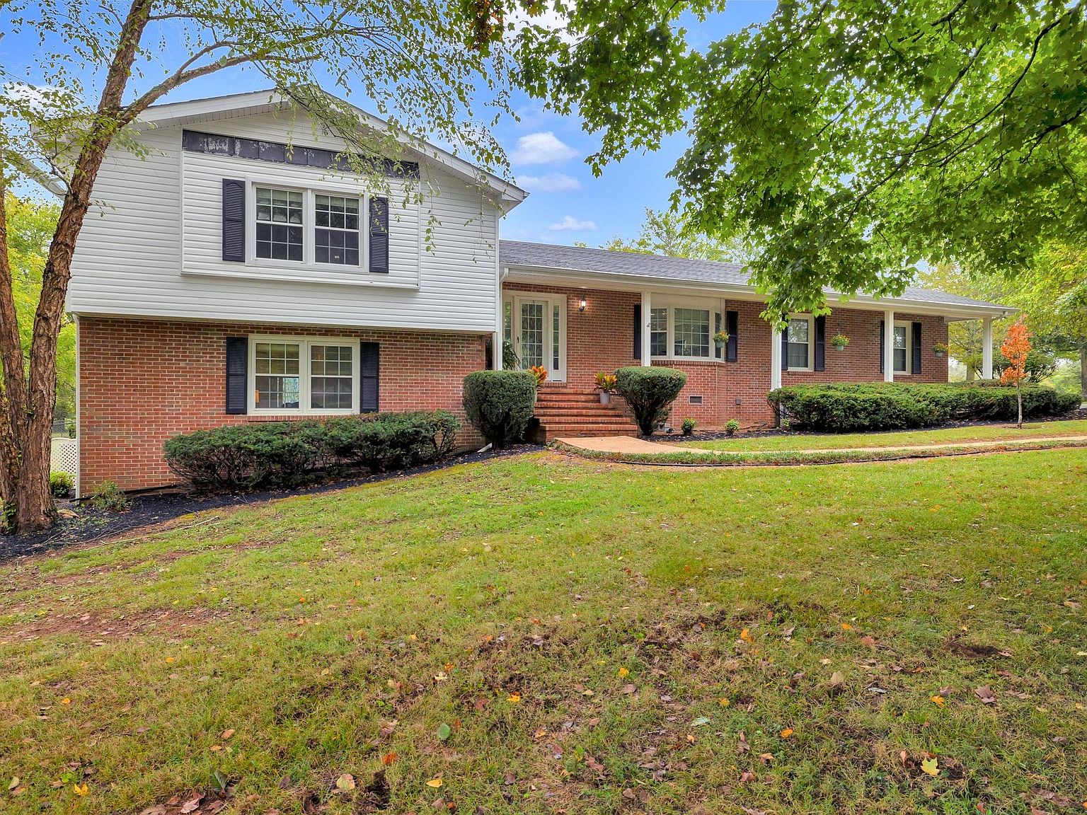 231 Riverbend Country Club Rd