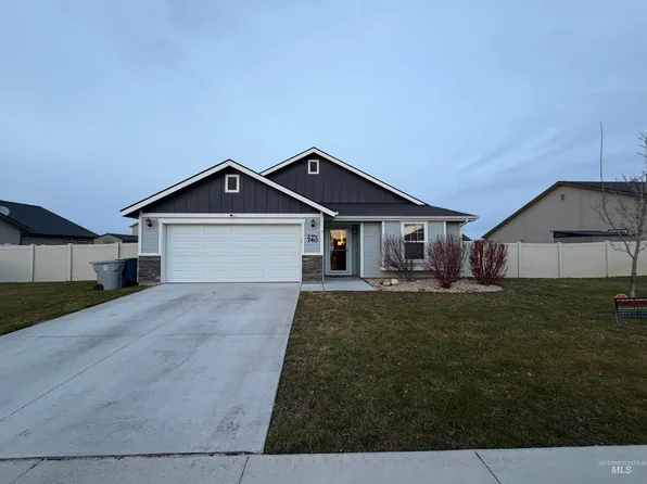 740 SW Inby St, Mountain Home, ID 83647