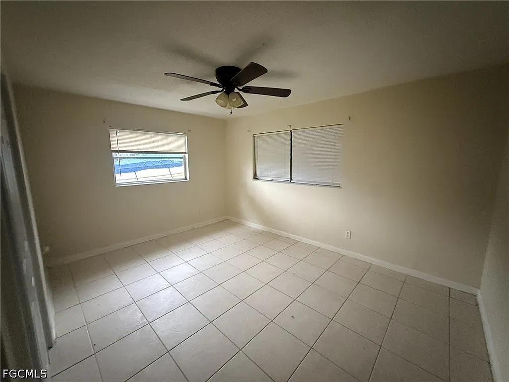 3 bed, 2.0 bath, 1352 sqft, $1,800 — Photo 3