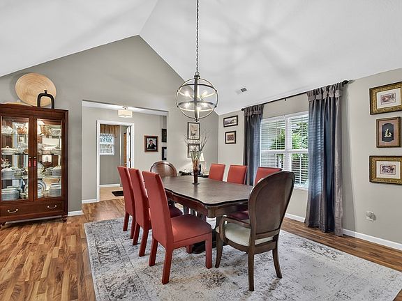 2nd image of 58 Autumn Ridge Dr