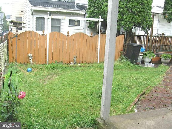3rd image of 231 N Diamond St