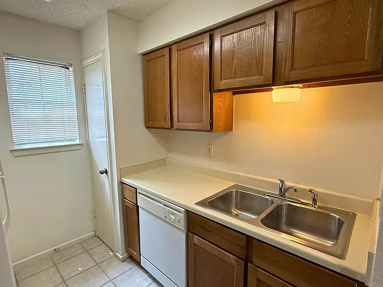 13018 Heimer Rd #805 — Photo 9