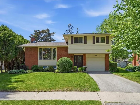4 Bradley Pl, Kitchener, ON N2A 2B3
