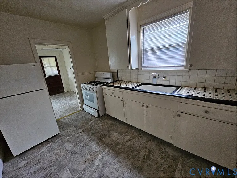 1305 Chambers St — Photo 7