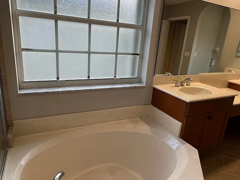 9070 Dupont Pl — Photo 37