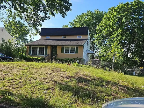 37 Kohomo Ave, Sicklerville, NJ 08081