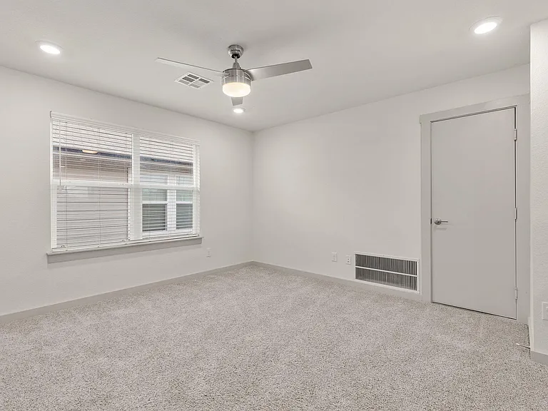 117 New Hampton Way — Photo 23