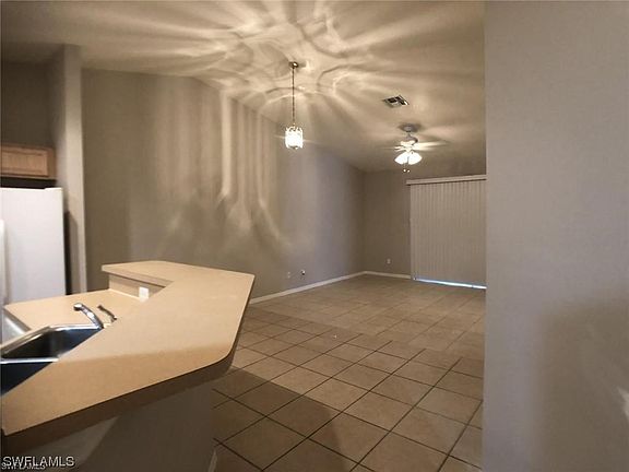 2nd image of 609 Hawthorne Ave S