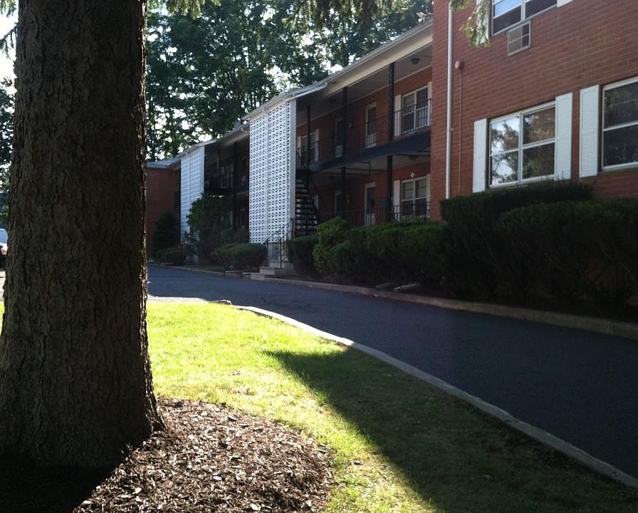 Grove Street gardens