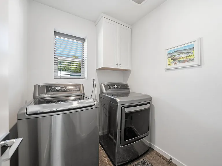8337 Summit Way — Photo 36