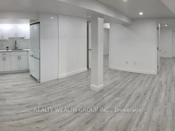 22 Crosland Dr #Basement, Toronto, ON M1R 4M8