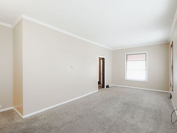 2nd image of 826 F St