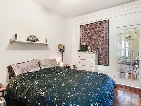 5th image of 820 Lincoln Pl #2