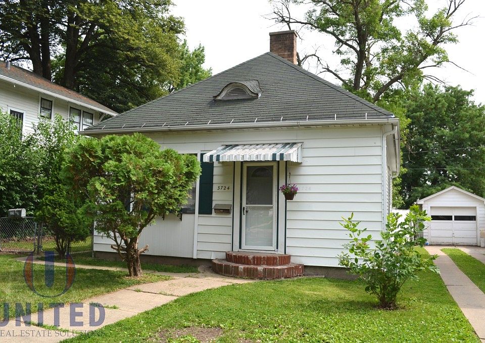 1st image of 3724 5th Ave