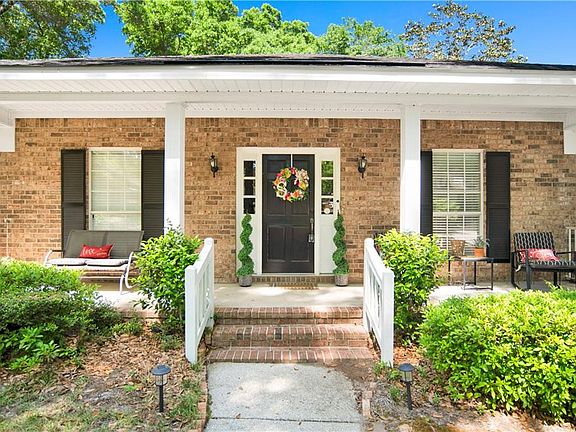 4th image of 1104 Hanging Lantern Cir