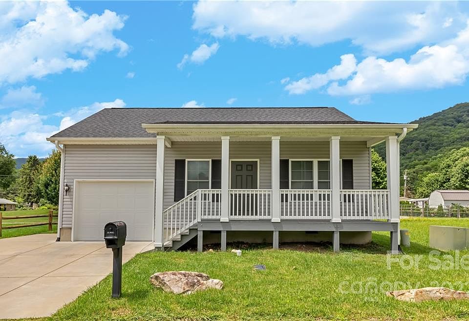 1st image of 29 Dream Meadow Ln