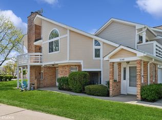 1048 Courtland Dr #1048, Buffalo Grove, IL 60089