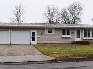 133 3rd St SE, Blooming Prairie, MN 55917